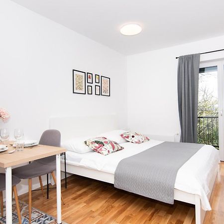 Forgotten Garden Apartments 波尔托罗 外观 照片